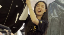 美裸女